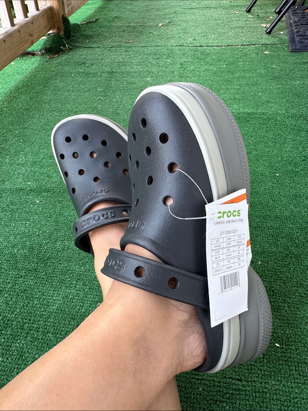 CROCS Women’s Platform Classic Clog in Black and Gray Sz 6 fit Sz 7